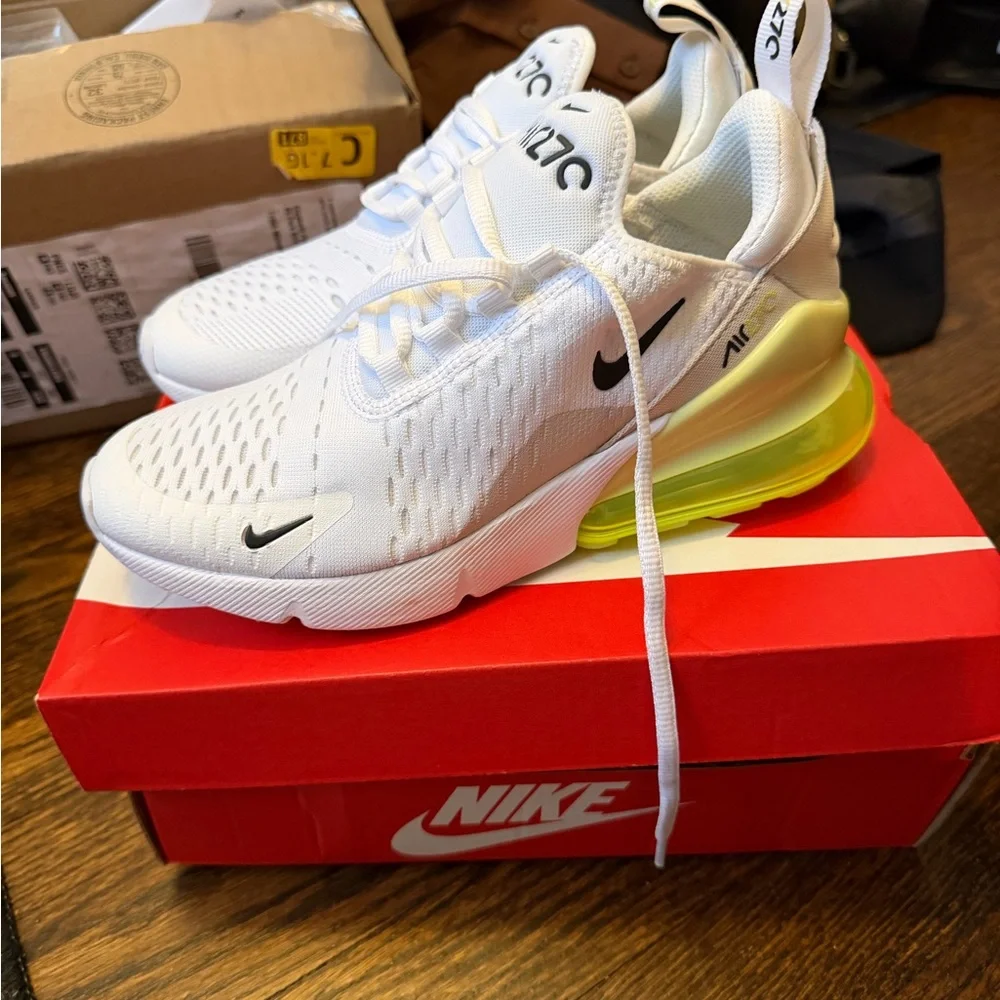 AirMax 270 Kids - Picture 2 of 5